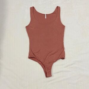 Active USA Women's Bodysuit in Dusty Rose